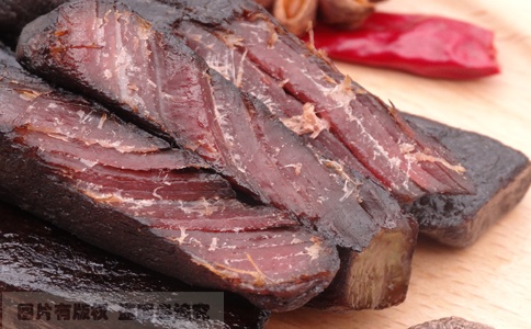 风干牛肉干发霉了还能吃吗